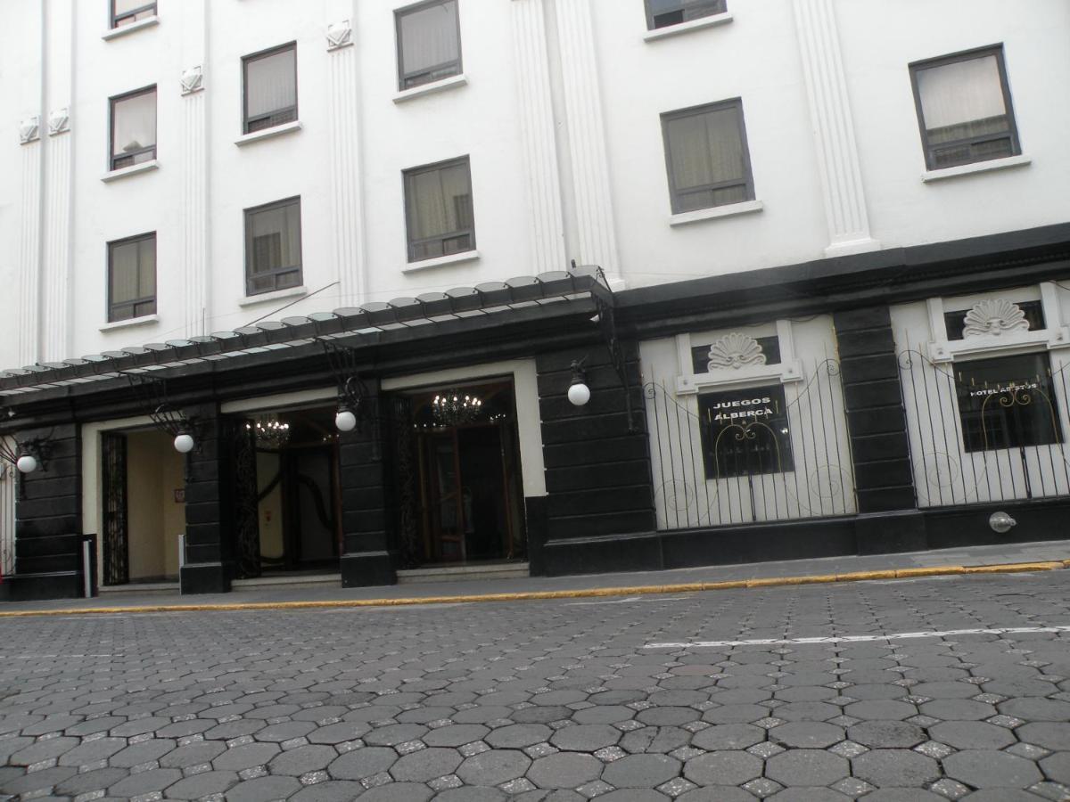 Aristos Puebla Hotel Bagian luar foto